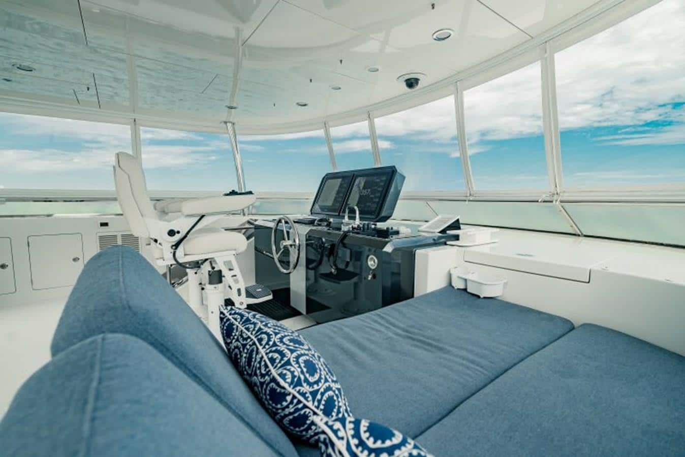 Sweet Salt - Flybridge Lounge Seating Next to Helm - 2016 Ocean Alexander 85e