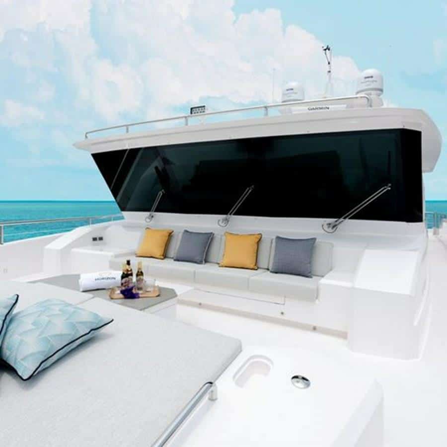 Bow Settee and Pillows | 2020 HORIZON 80' MY - One More TIme