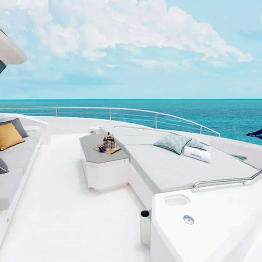 Bow Sunpad and Cocktail Table | 2020 HORIZON 80' MY - One More TIme