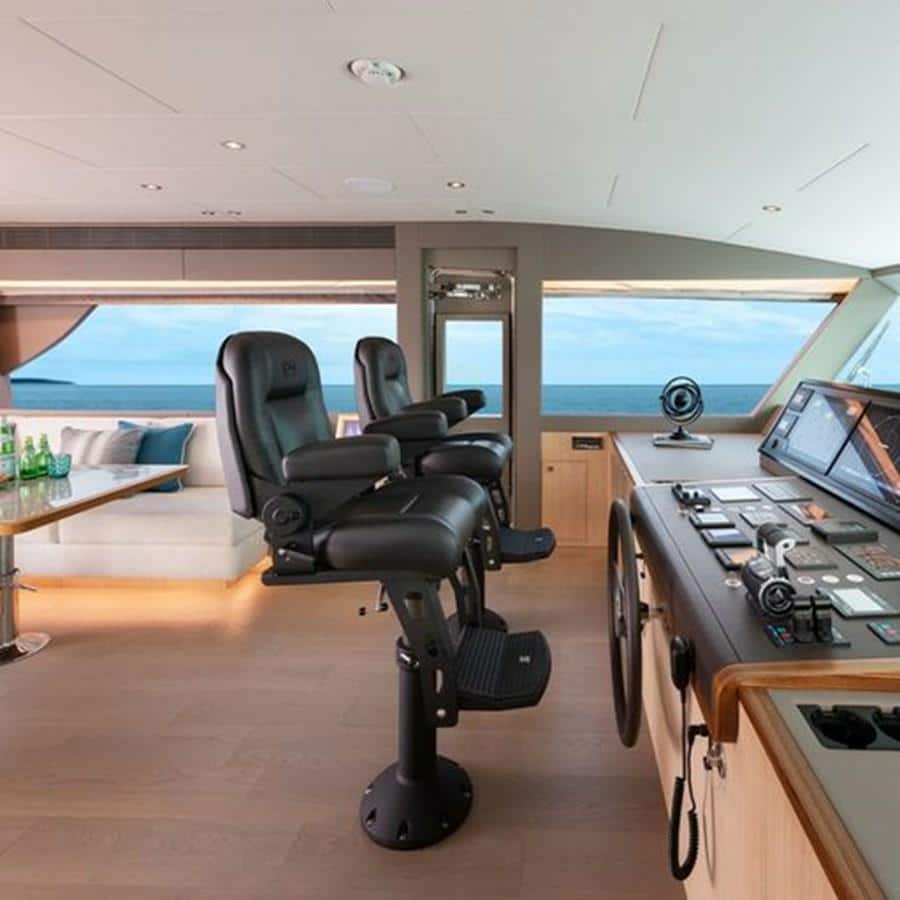 Pilothouse and Three Black Leather Helm Chairs | 2020 HORIZON 80' MY - One More TIme