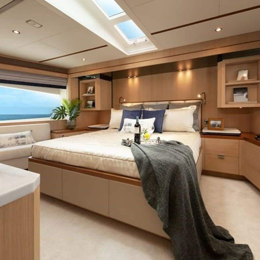 Master Stateroom | 2020 HORIZON 80' MY - One More TIme